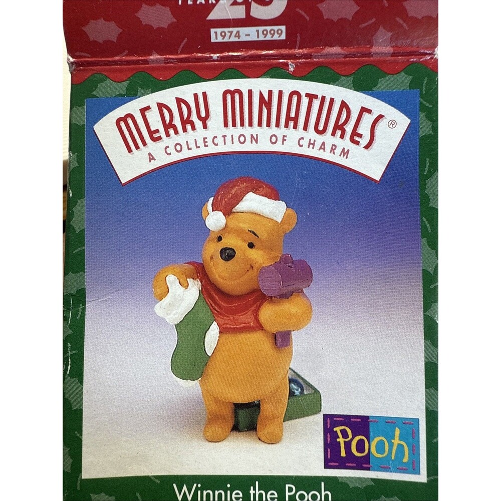 Hallmark Merry Miniatures Winnie The Pooh Christmas 1999 Disney Ornament